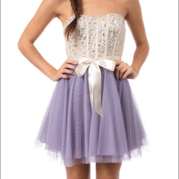 Homecoming dress - Picture 2 of 6